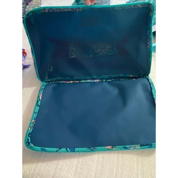 Vera Bradley Lighten Up Deluxe Family Tote - Peacock Garden - Picture 6 of 7